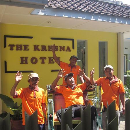 The Kresna Hotel Jogjakarta Buitenkant foto