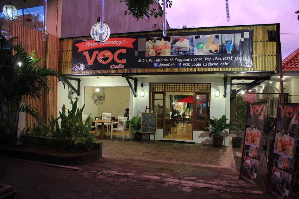 The Kresna Hotel Jogjakarta Buitenkant foto