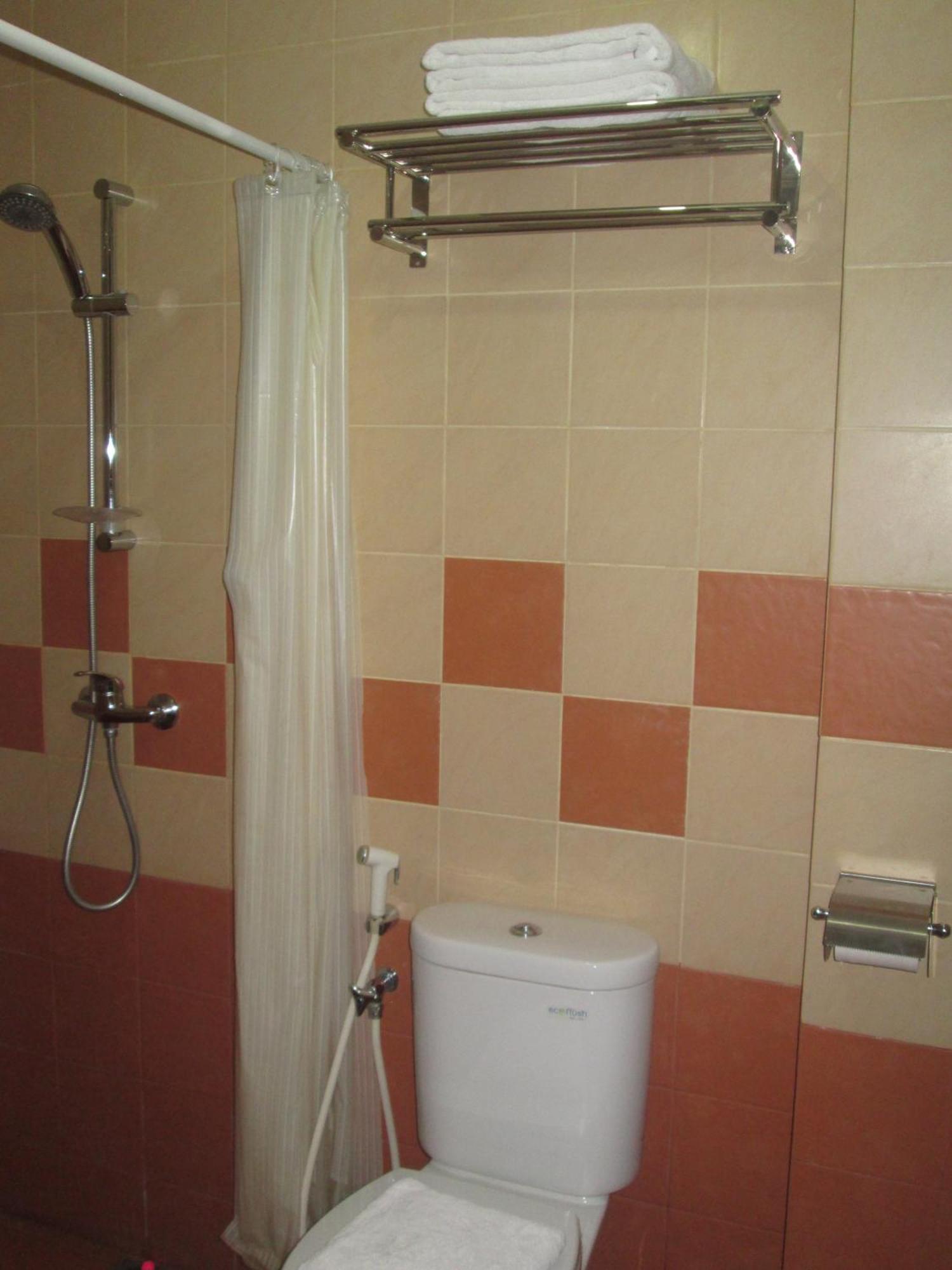 The Kresna Hotel Jogjakarta Kamer foto