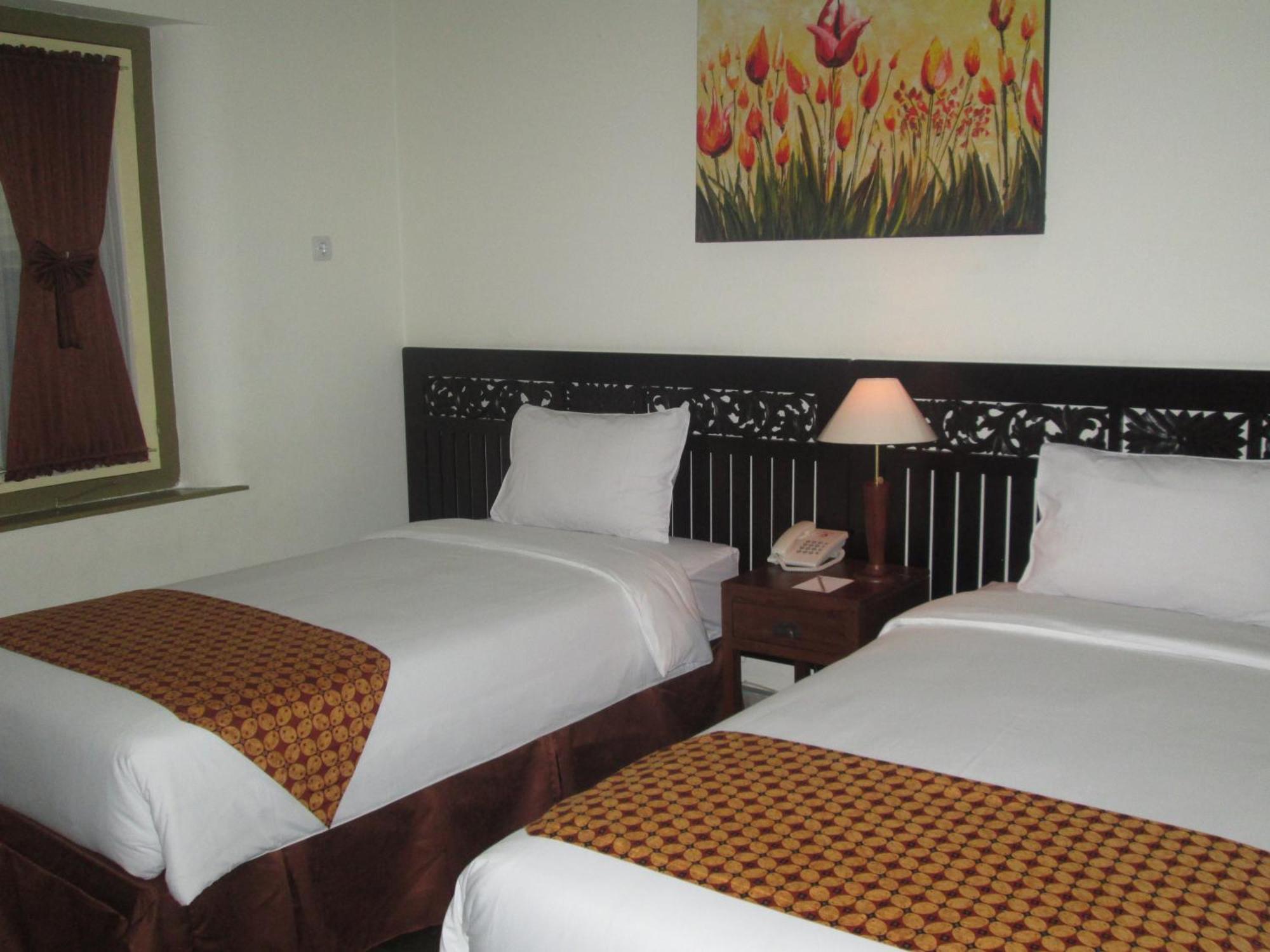 The Kresna Hotel Jogjakarta Kamer foto