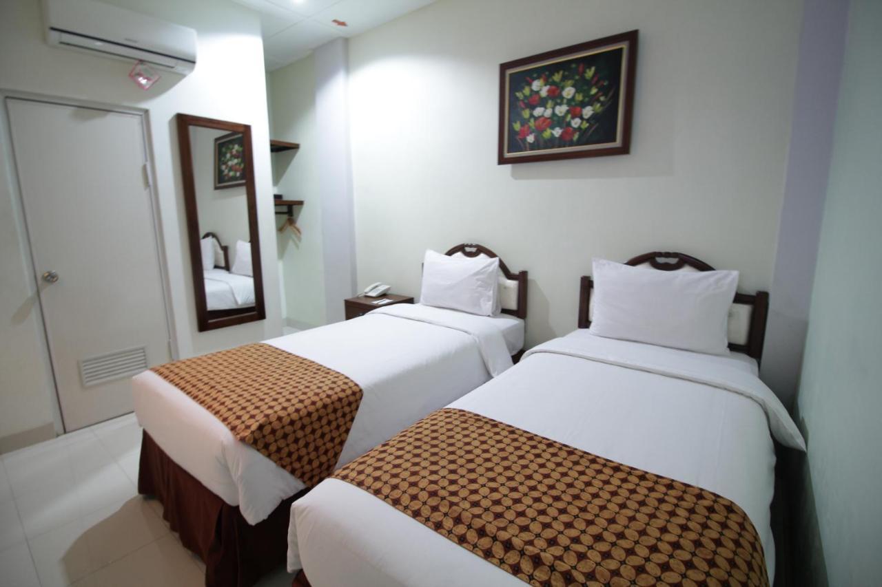 The Kresna Hotel Jogjakarta Buitenkant foto